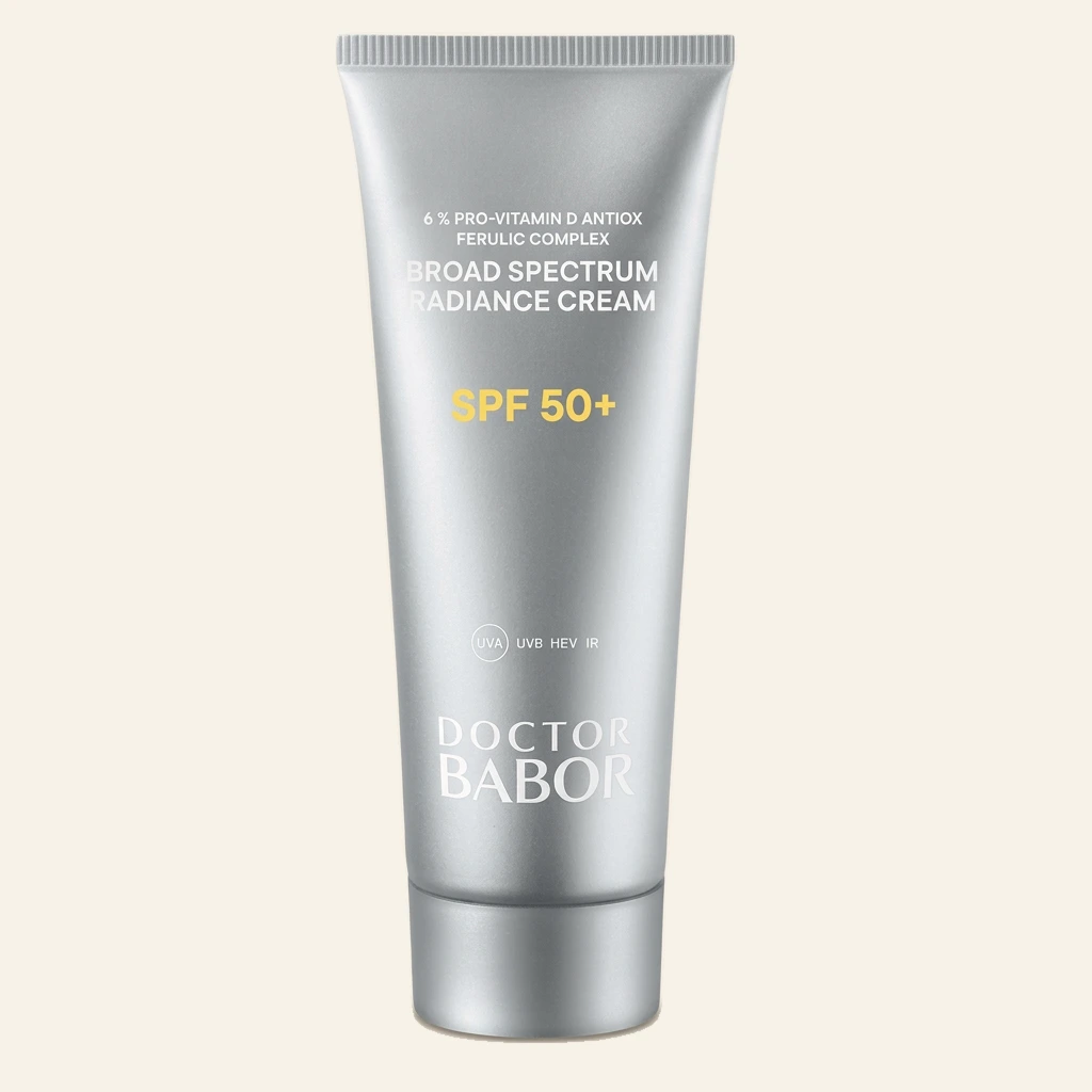 Doctor Babor Broad Spectrum Radiance Cream SPF 50+ in silberner Tube – schützende Gesichtscreme mit hohem UV-Schutz für strahlende Haut und effektiven Schutz vor UVA-, UVB- und HEV-Strahlen